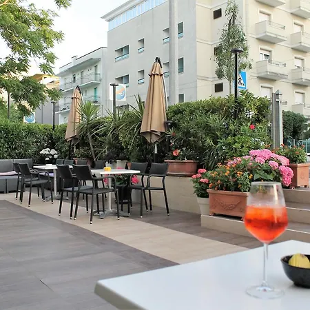 Hotell Imperiale - Fronte Mare 2*