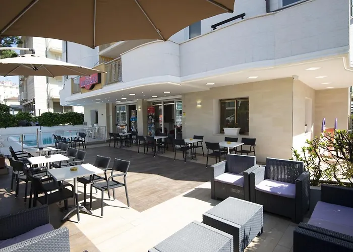 Hotel Imperiale - Fronte Mare 2*