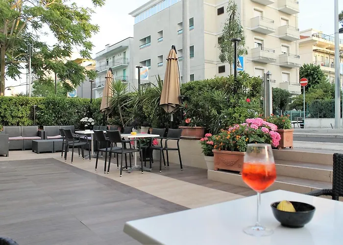 Hotel Imperiale - Fronte Mare 2*