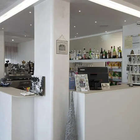 Hotel Imperiale - Fronte Mare Riccione