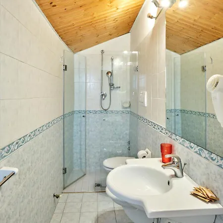 Imperiale - Fronte Mare 2* リッチョーネ