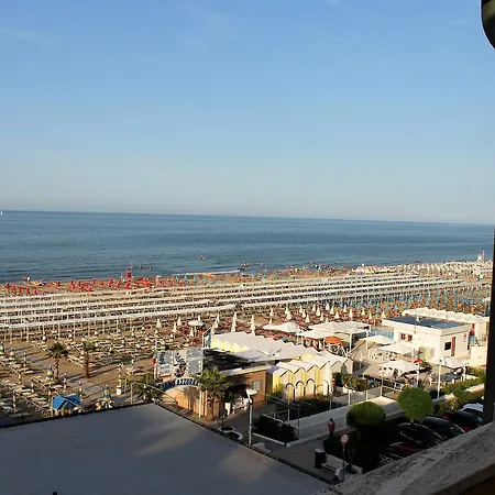Imperiale - Fronte Mare Riccione